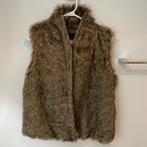 Abercrombie & Fitch faux fur vest, size L